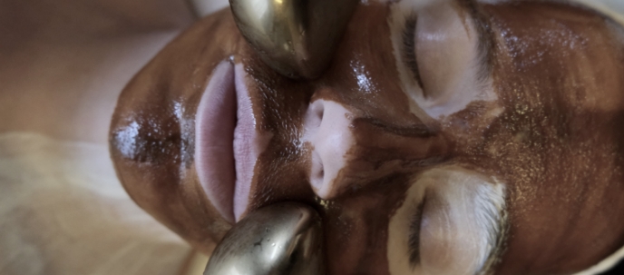 What to Wear to a Sauna: The Dos and Don’ts 2